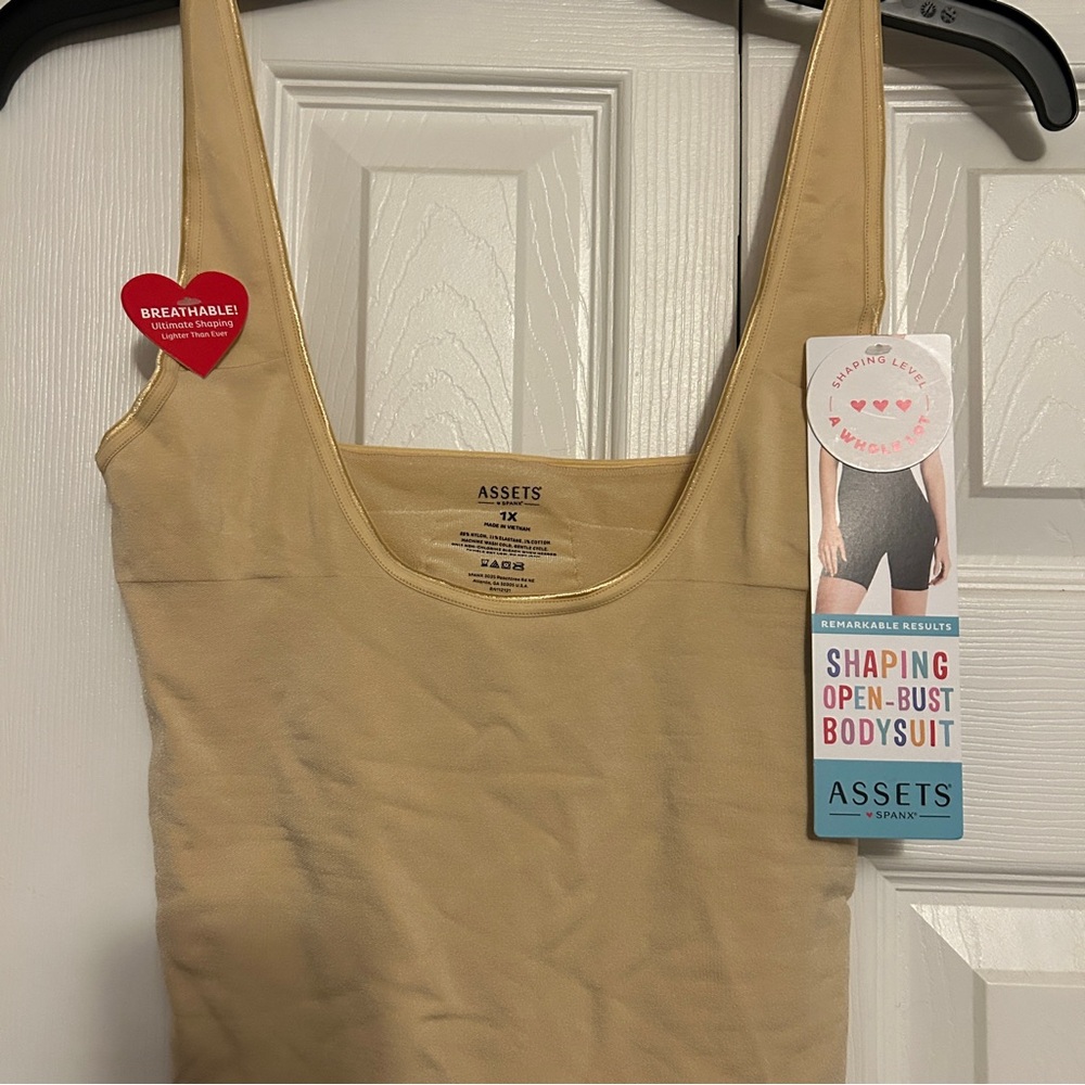 NWT Assets by Spanx open bust body suit shape wear 1X Nude Tan - Picture 7 of 12